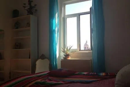 Huge Sunny River View 3 Bedroom Apartment